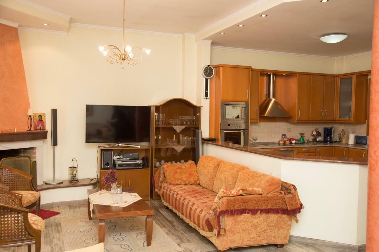 Veta'S Spacious Central Apartment Serres Esterno foto