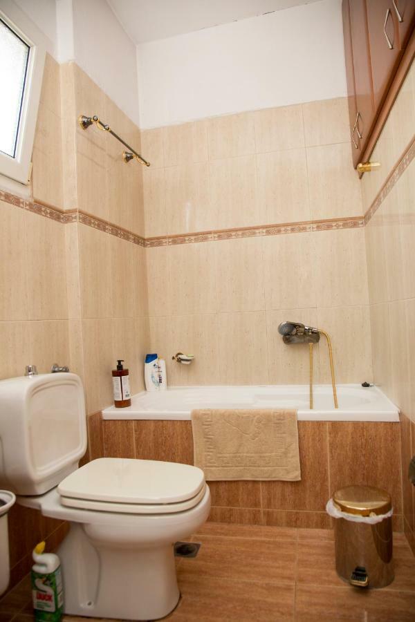 Veta'S Spacious Central Apartment Serres Esterno foto